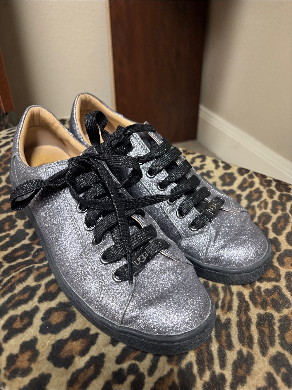 UGG Silver Glitter Lace-Up Sneakers - 8